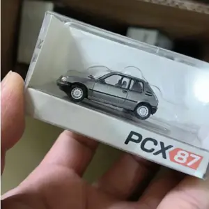 Vibrant Red 1/87 Scale Diecast Car Model 11 Sd96148d229d543bd8e7fed8e181ef77am