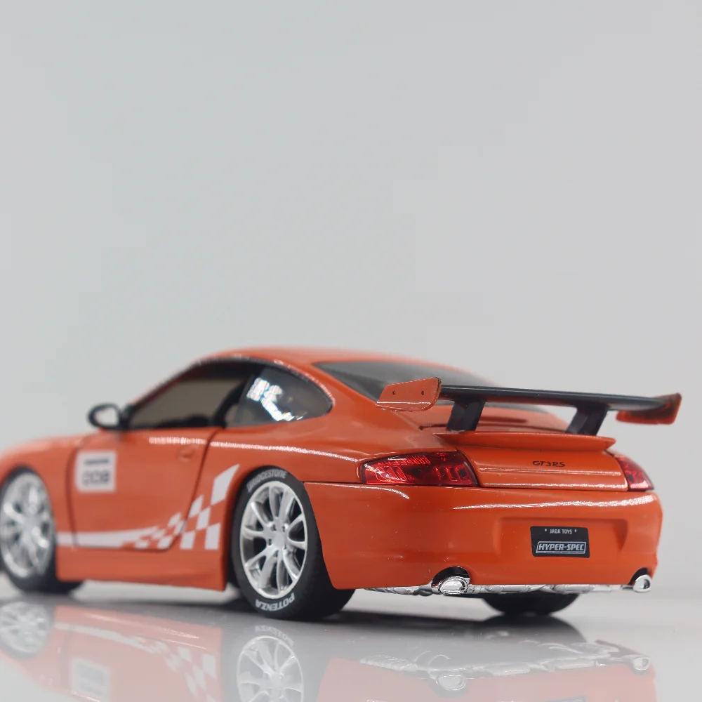 Vibrant 1:24 Porsche 911 GT3 Diecast Model 3 Vibrant 1:24 Porsche 911 GT3 Diecast Model - Image 3