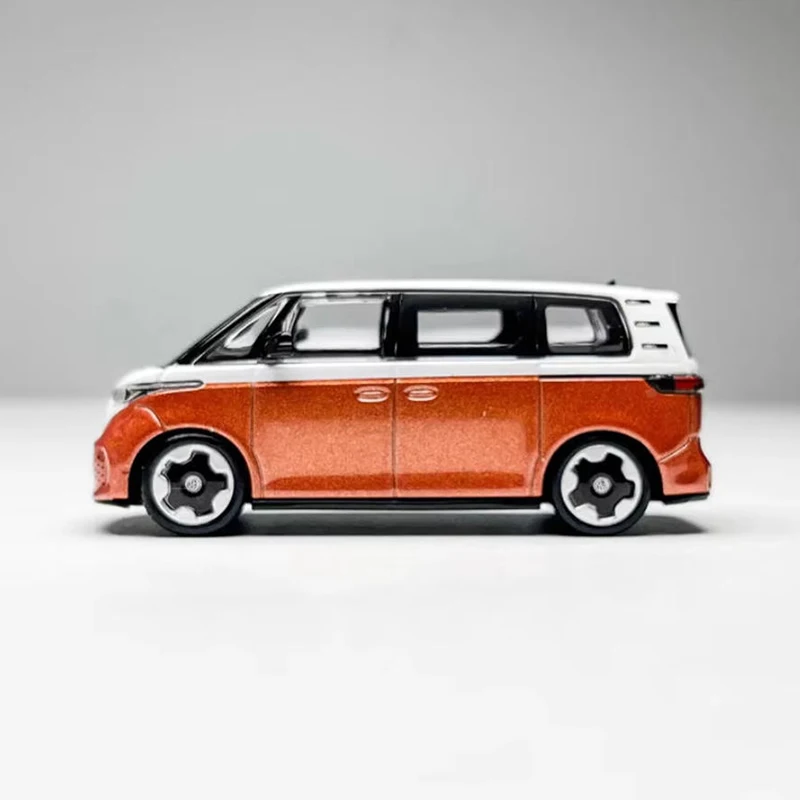 ID.Buzz 1:64 Scale Diecast Model Collectible 4 ID.Buzz 1:64 Scale Diecast Model Collectible - Image 4