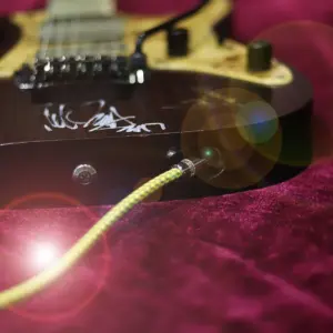 Vibrant Braided Guitar Cable 3m & 5m 15 Sda22e9b69e6c49f1a3fc856e30668d81s