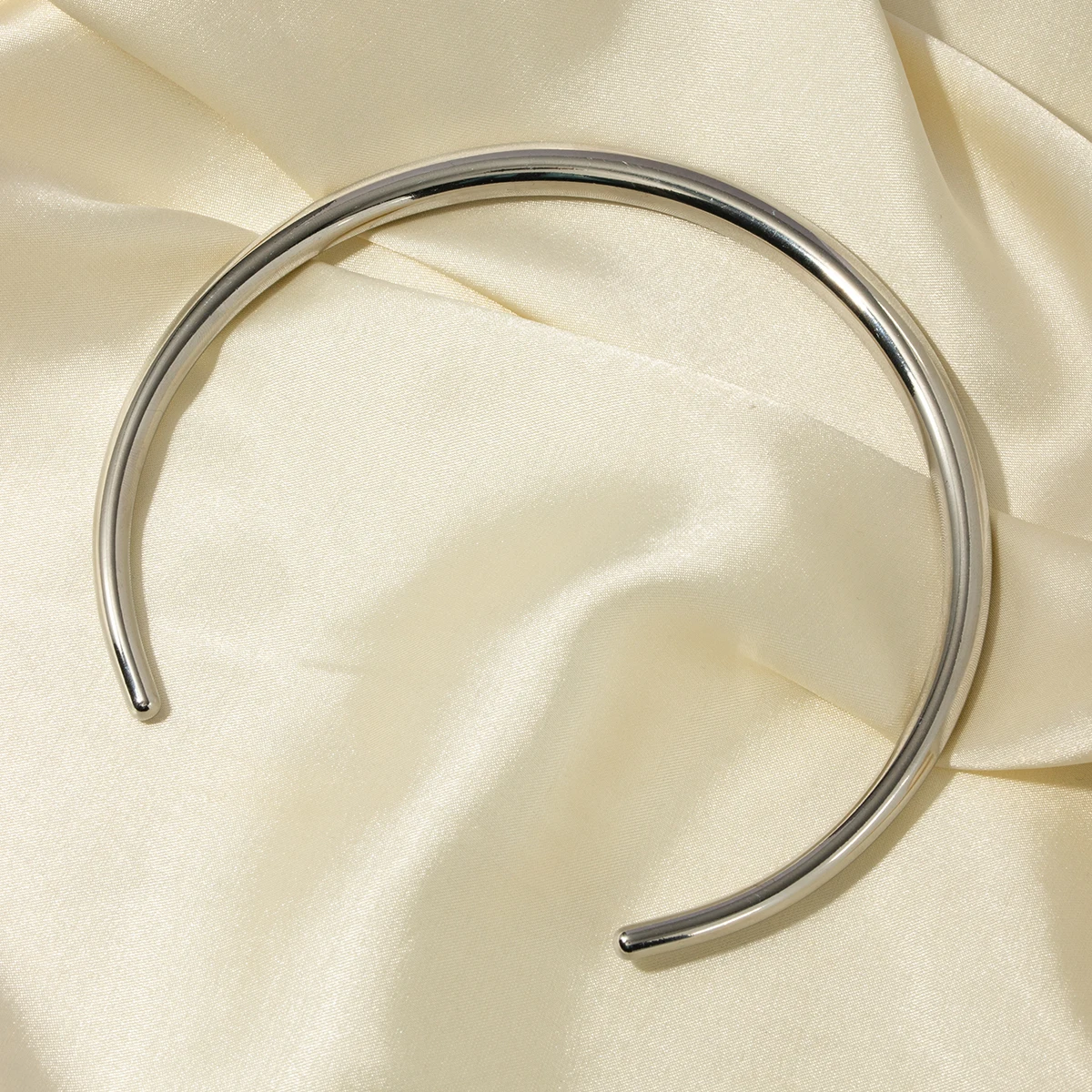 Modern Stainless Steel Women's Necklace 5 Modern Stainless Steel Women's Necklace - Image 5