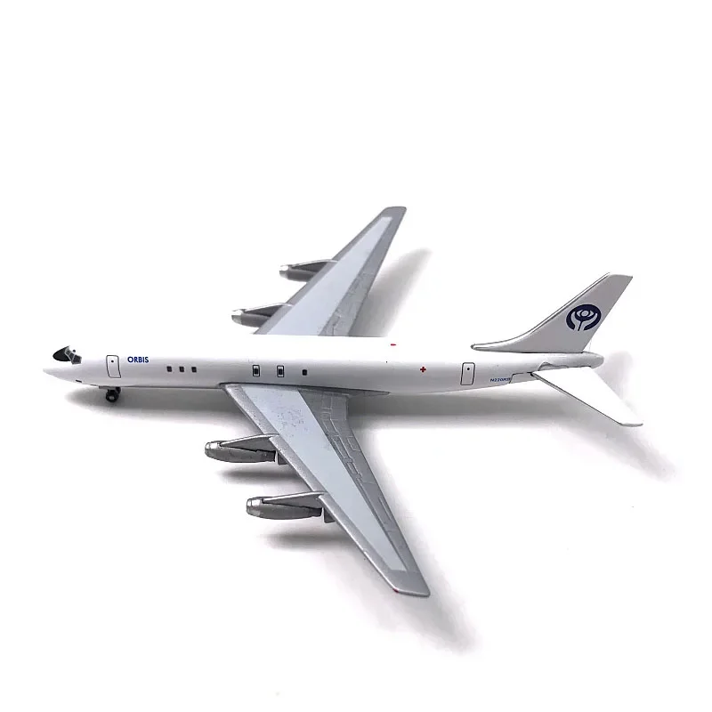 DC-8 Aircraft Diecast Model 1:400 Scale 2 DC-8 Aircraft Diecast Model 1:400 Scale - Image 2
