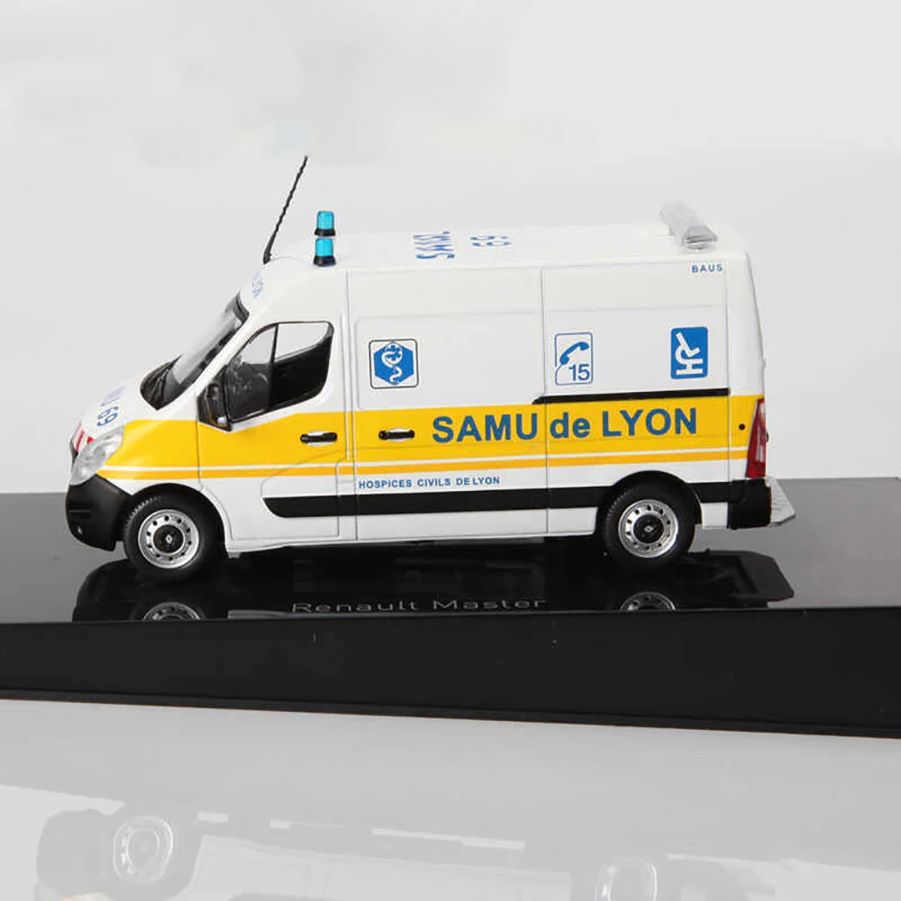 Renault Master SAMU Ambulance Model 1/43 5 Renault Master SAMU Ambulance Model 1/43 - Image 5