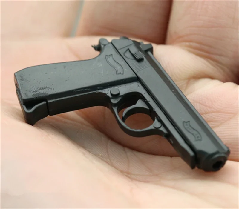 1/6 Scale Black PPK Pistol Model for Collectors 5 1/6 Scale Black PPK Pistol Model for Collectors - Image 5