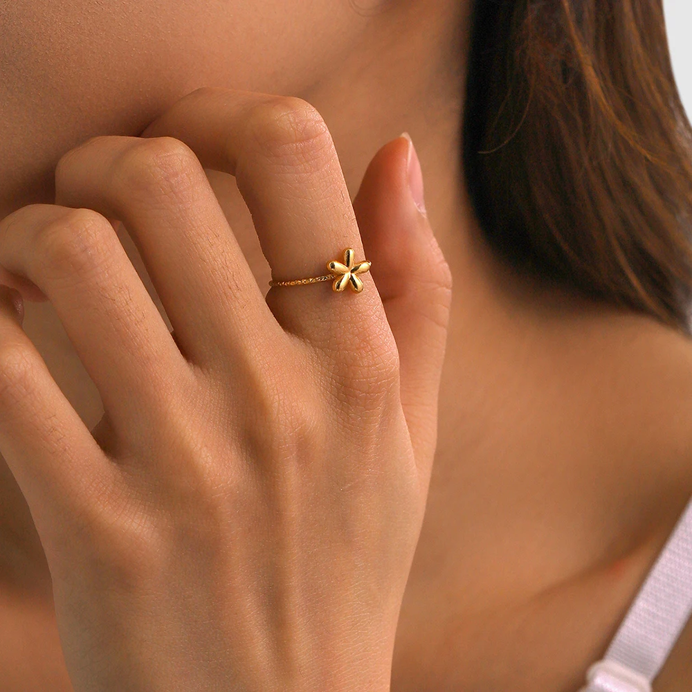 Elegant Stainless Steel Floral Ring Set 2 Elegant Stainless Steel Floral Ring Set - Image 2