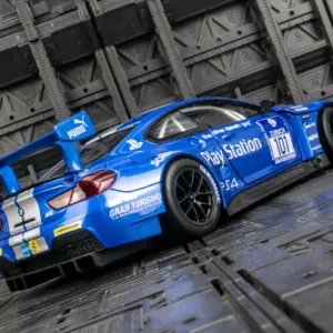 1:24 BMW M6 GT3 Diecast Model 12 Sdbc9c8f9f1e448e7a47fcd37d4696bda0