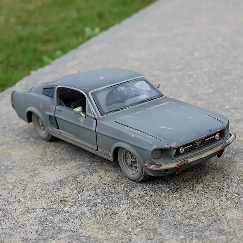 Vintage Ford Mustang GT 1967 Miniature Model 4 Vintage Ford Mustang GT 1967 Miniature Model - Image 4