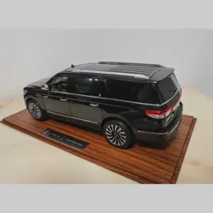 Lincoln Navigator 2023 Diecast Model Collection 10 Sdc79e7a1678e4fcfaa74de6627be60dcW