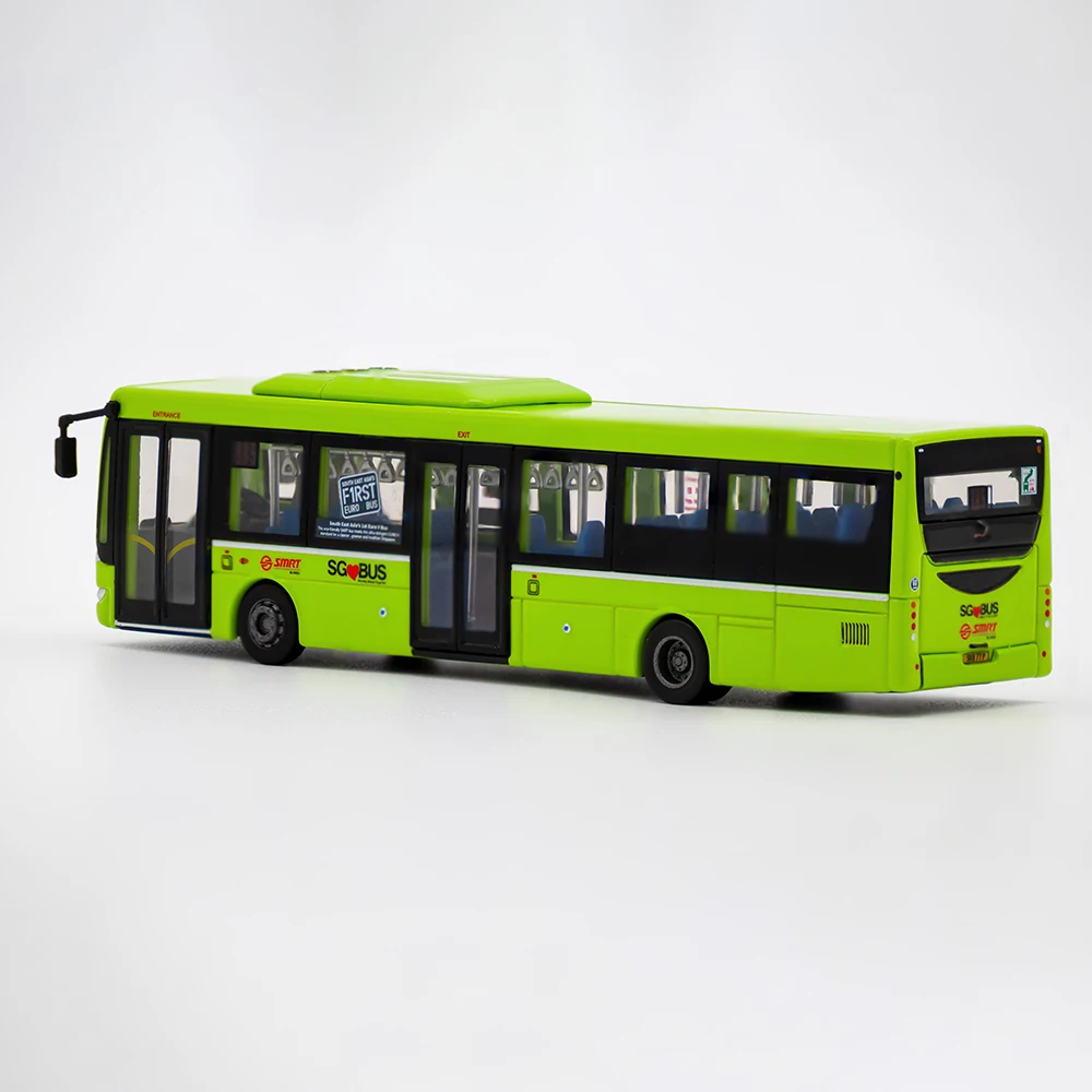 Vibrant Lime Green Singapore OC500LE Bus Model 4 Vibrant Lime Green Singapore OC500LE Bus Model - Image 4