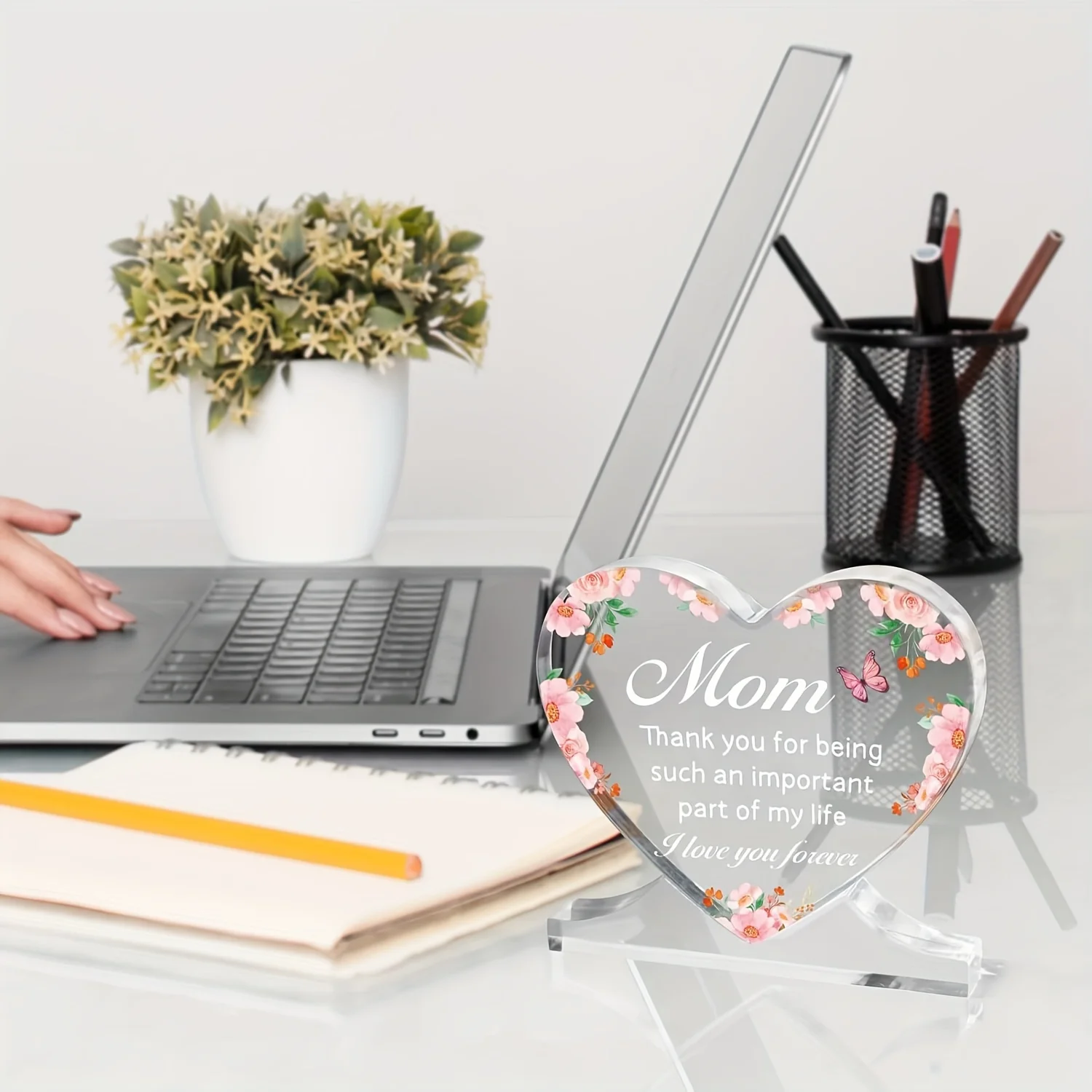 Heartfelt Acrylic Heart Plaque for Mom 5 Heartfelt Acrylic Heart Plaque for Mom - Image 5