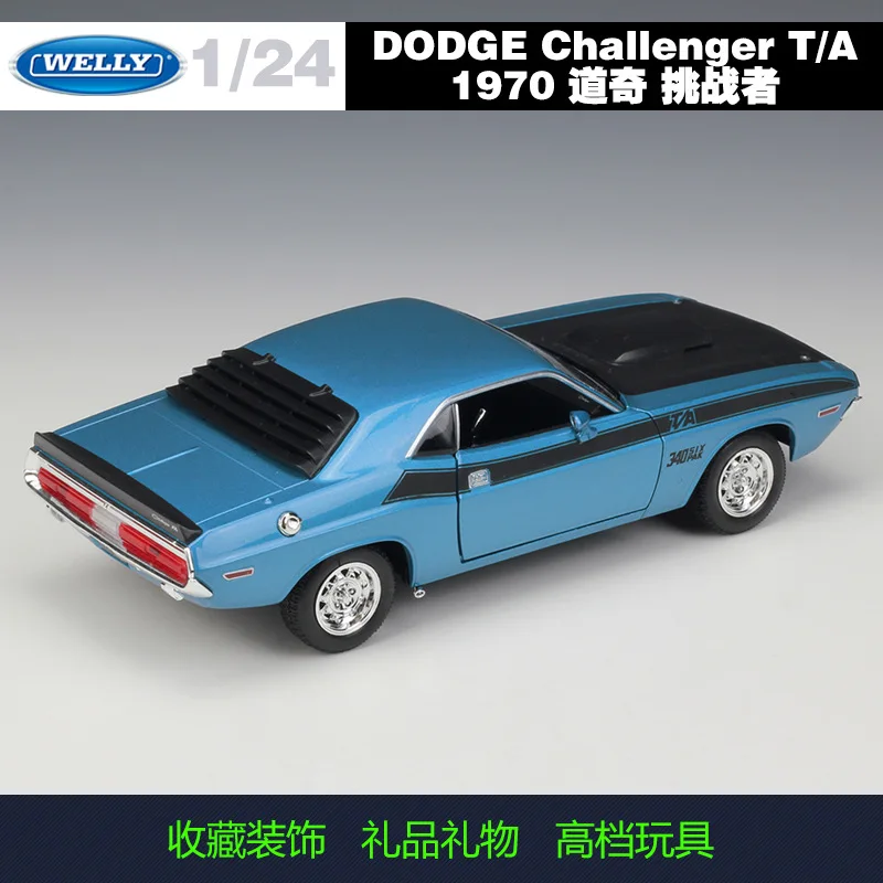 1970 Dodge Challenger T/A 1:24 Scale Diecast Model 4 1970 Dodge Challenger T/A 1:24 Scale Diecast Model - Image 4