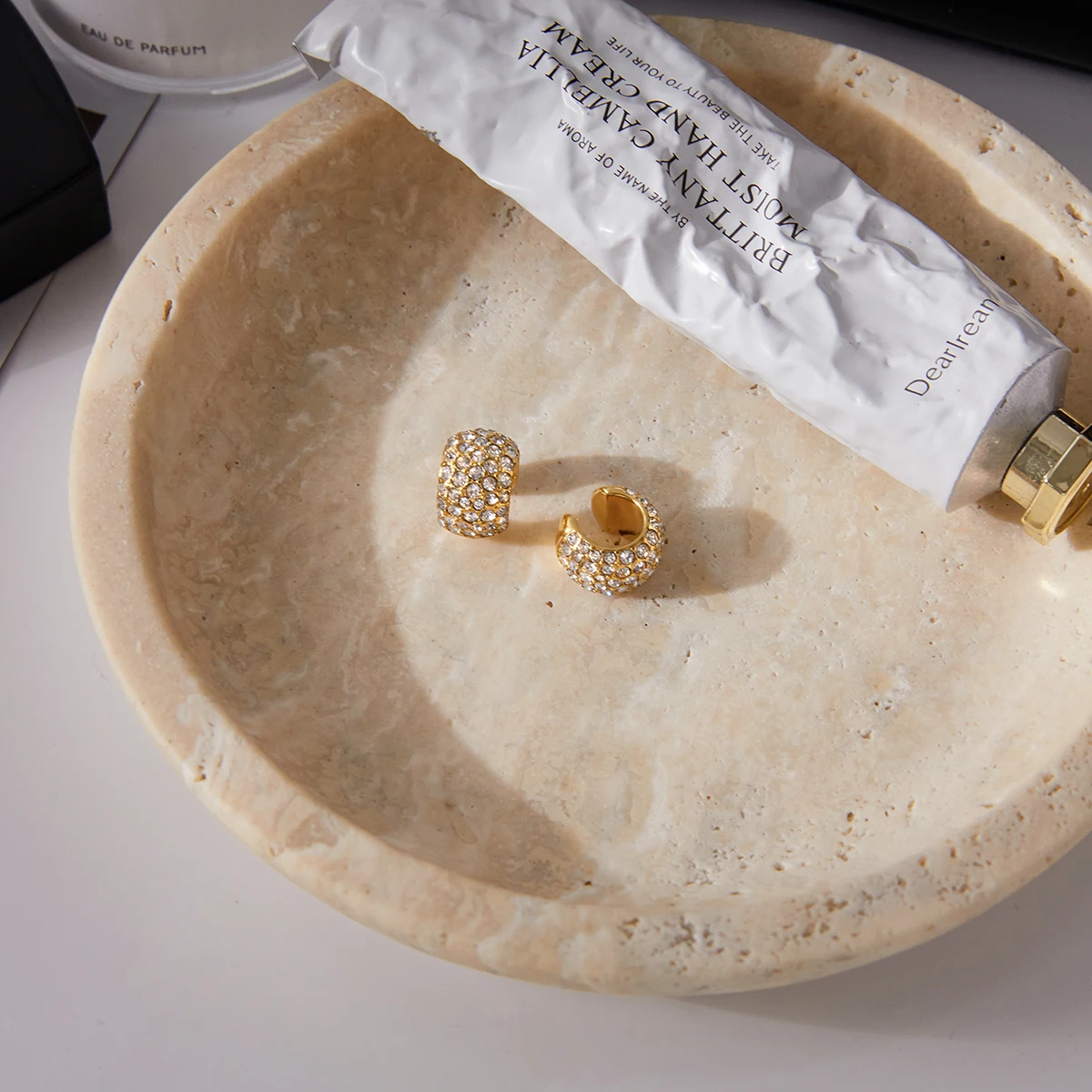 Elegant Stainless Steel Zircon Ear Clips JDE0307050 6 Elegant Stainless Steel Zircon Ear Clips JDE0307050 - Image 6