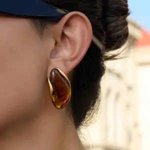 Sde48b612f2a4413f8d173cbfe2b8ae72Y