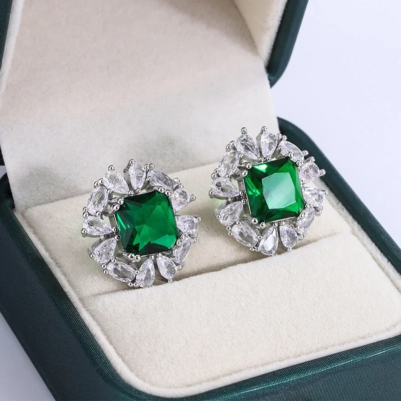 Vintage Green Sterling Silver Stud Earrings LL-YS0973 3 Vintage Green Sterling Silver Stud Earrings LL-YS0973 - Image 3