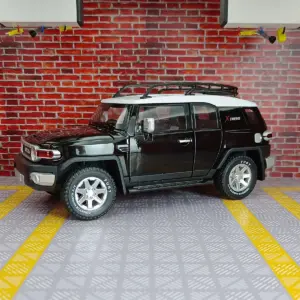 1:24 Scale White SUV Diecast Model 18 Sdf230c197ae140a7a049b6795bd074e8m