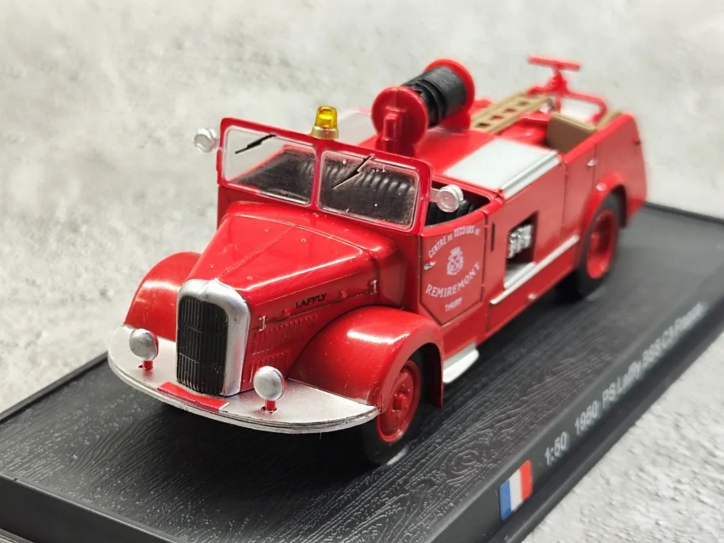 Vintage & Modern Fire Truck Diecast Collection 3 Vintage & Modern Fire Truck Diecast Collection - Image 3