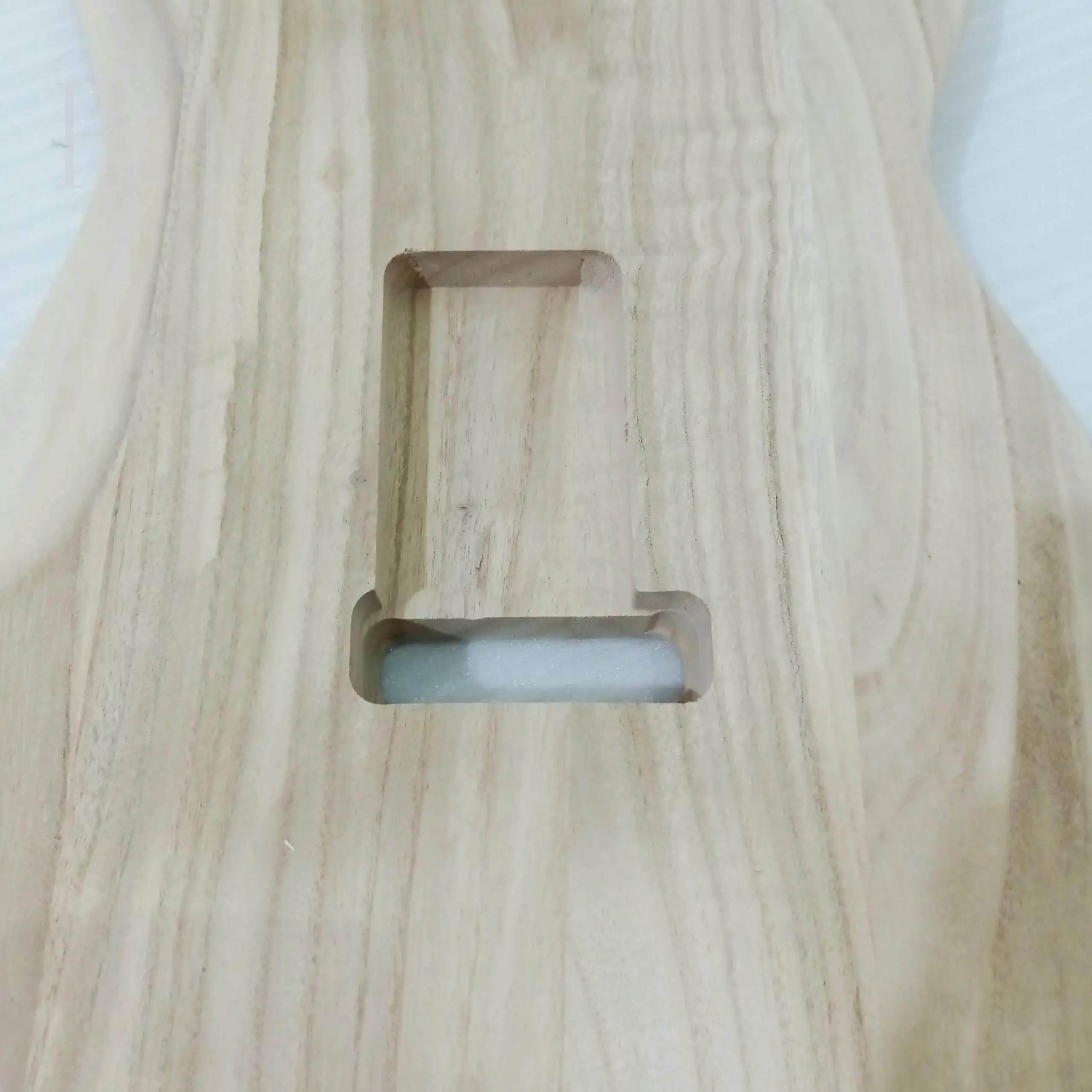 Maple Electric Guitar Body for Custom Builds 2 Maple Electric Guitar Body for Custom Builds - Image 2