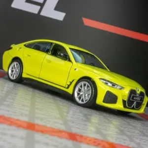 BMW I4 M50 Diecast Model 1:34 Scale with Charging Station 8 Sdf98e85e796e431381a798283f869d99g