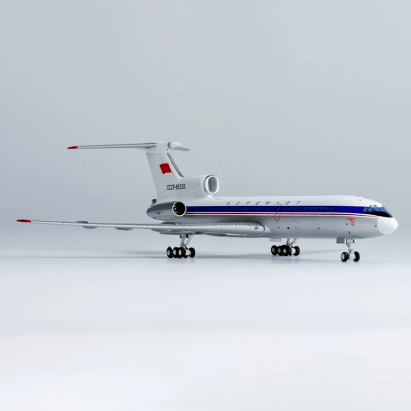 Tupolev Tu-154 Model Airplane 1/400 Scale 5 Tupolev Tu-154 Model Airplane 1/400 Scale - Image 5