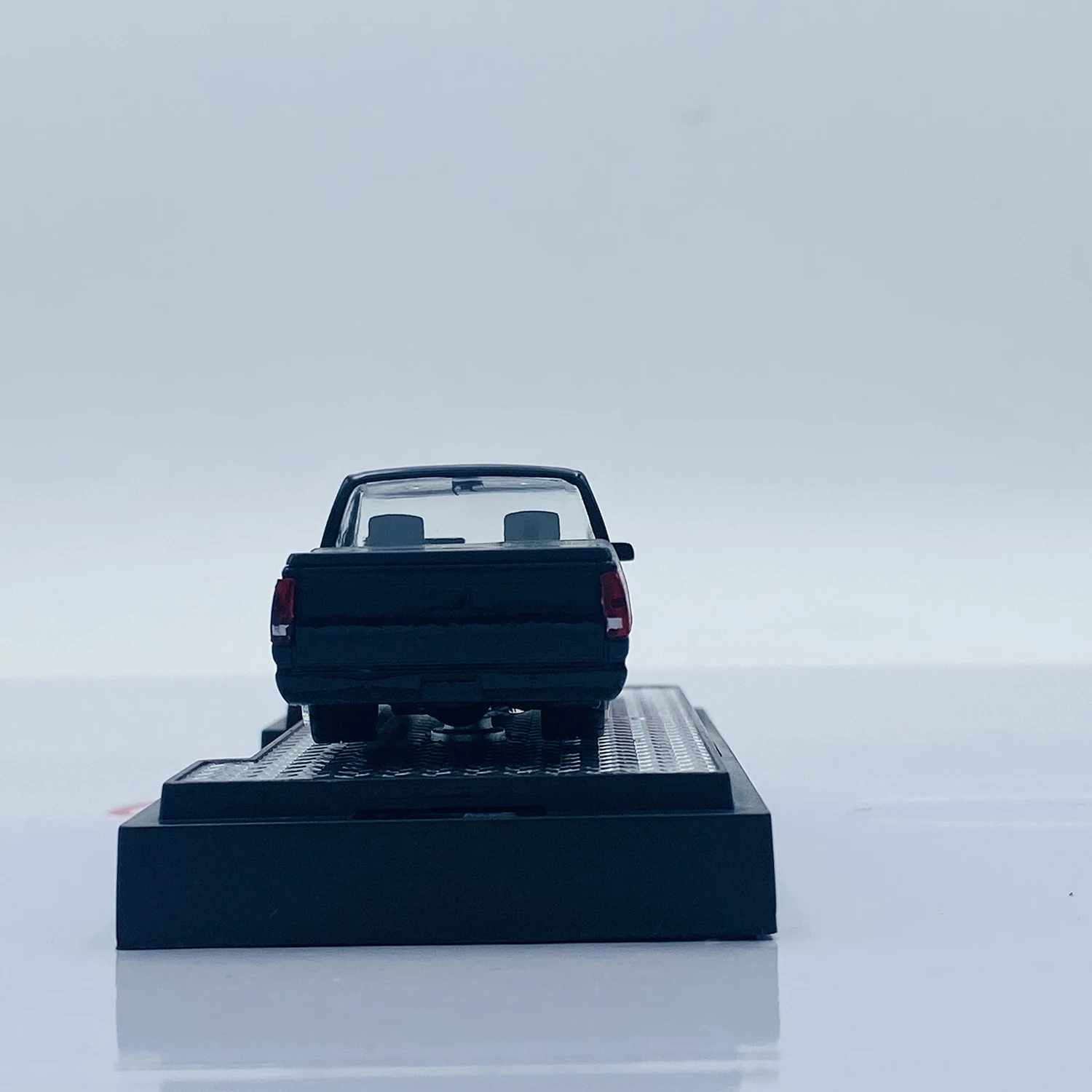 1992 Chevrolet C1500 SS Diecast Model 1/64 Scale 3 1992 Chevrolet C1500 SS Diecast Model 1/64 Scale - Image 3