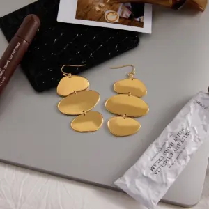 Se0844a9b6054404f8ae7ba196f6b843ar