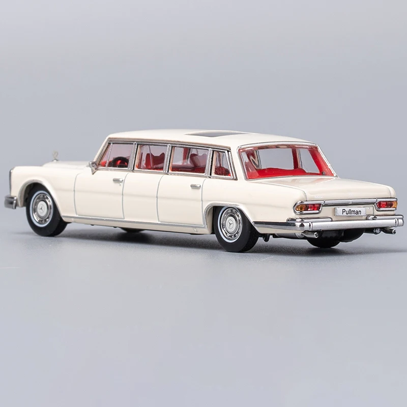 Mercedes-Benz Pullman 1/64 Diecast Model 7 Mercedes-Benz Pullman 1/64 Diecast Model - Image 7