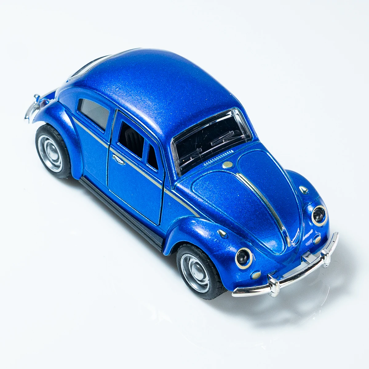 Vintage Red Volkswagen Beetle Die-Cast Model 5 Vintage Red Volkswagen Beetle Die-Cast Model - Image 5