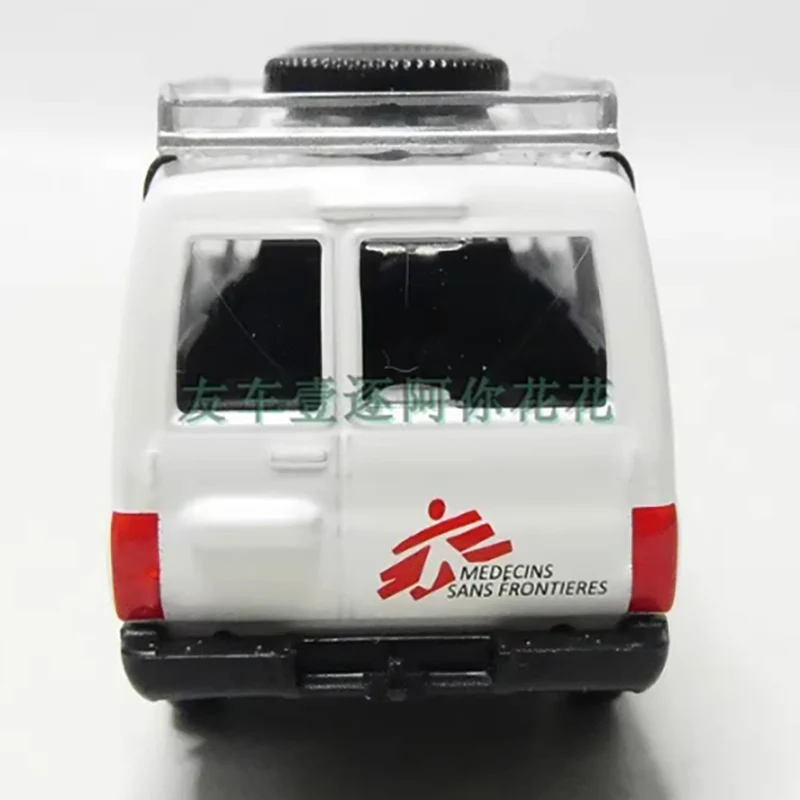 MSF 1:64 Scale Diecast Ambulance Model 5 MSF 1:64 Scale Diecast Ambulance Model - Image 5