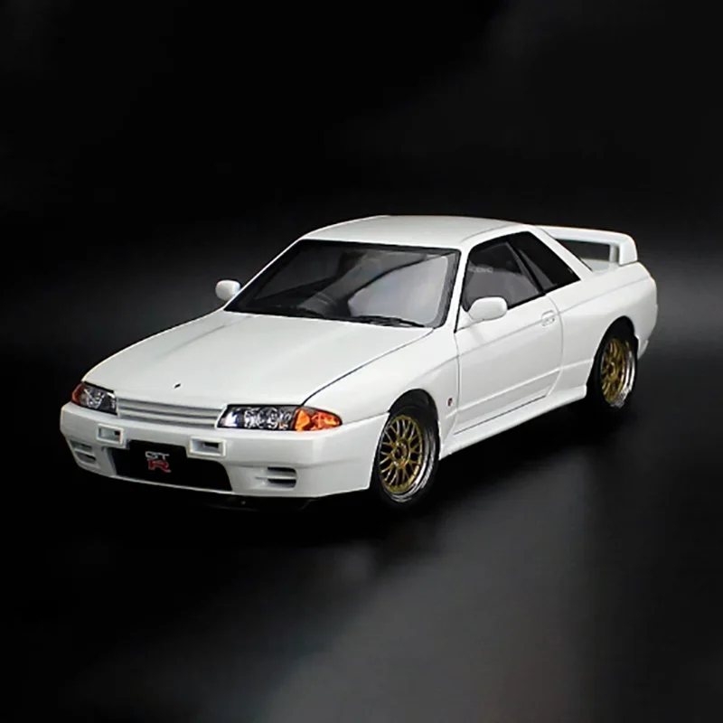 Nissan GTR R32 1:18 Diecast Model Collection 2 Nissan GTR R32 1:18 Diecast Model Collection - Image 2