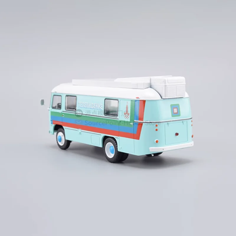 1/43 PAZ-3916 Vintage Vehicle Model 4 1/43 PAZ-3916 Vintage Vehicle Model - Image 4