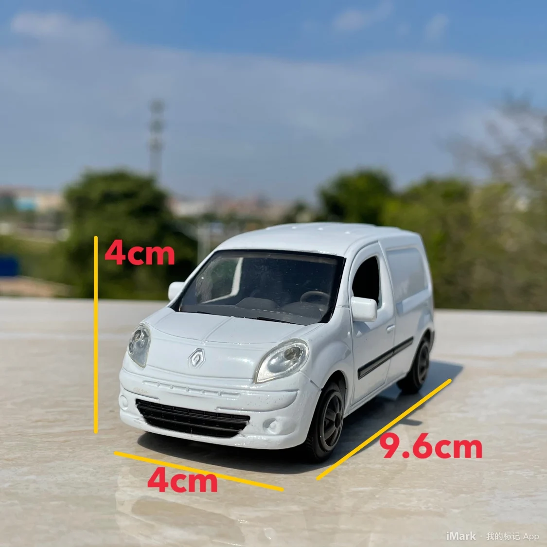 1:43 White Diecast Small Truck Van 2 1:43 White Diecast Small Truck Van - Image 2