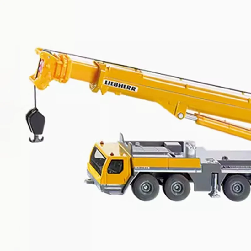 Liebherr Crane Truck Model 1:87 Scale 5 Liebherr Crane Truck Model 1:87 Scale - Image 5