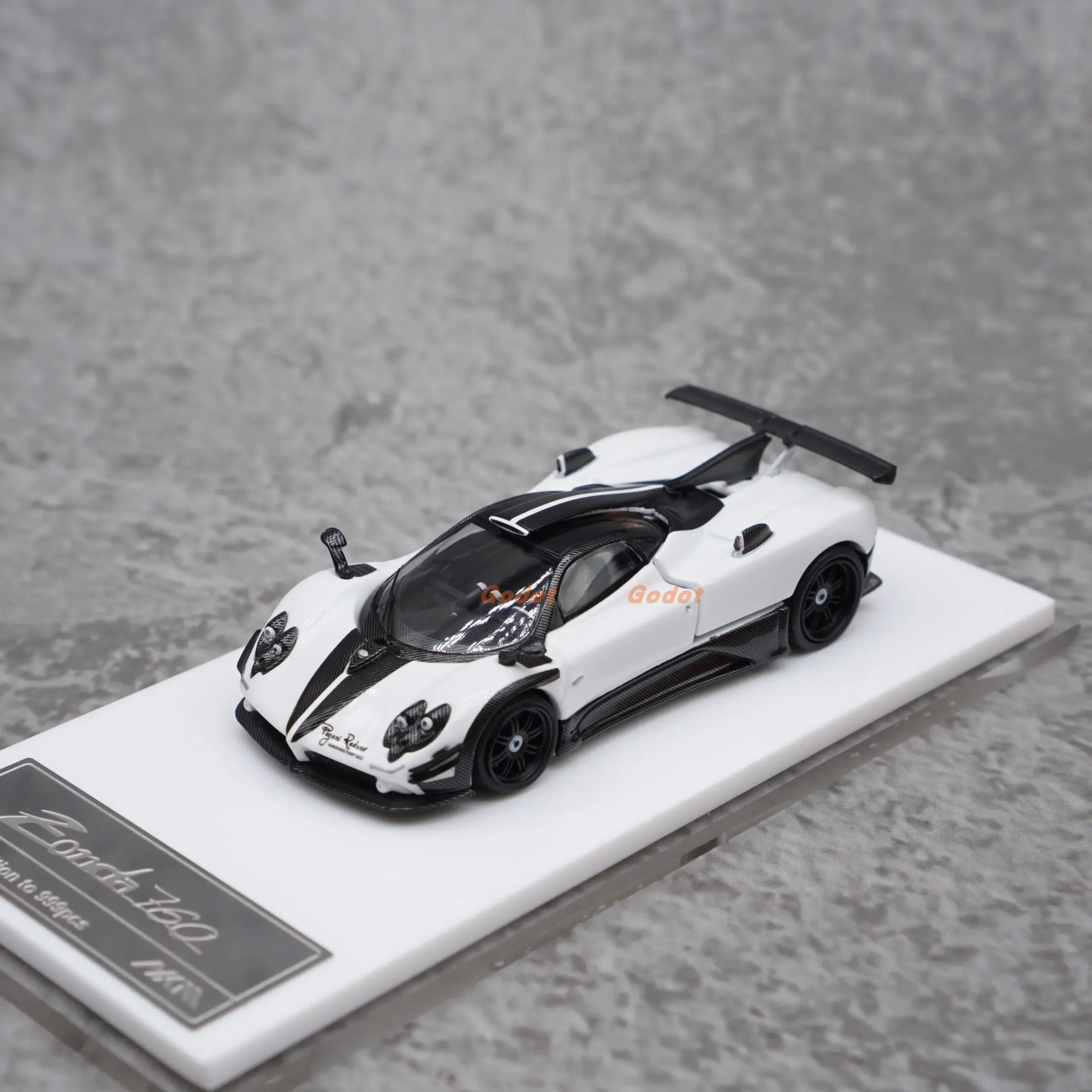 White Pagani Zonda 1:64 Scale Diecast Model 6 White Pagani Zonda 1:64 Scale Diecast Model - Image 6