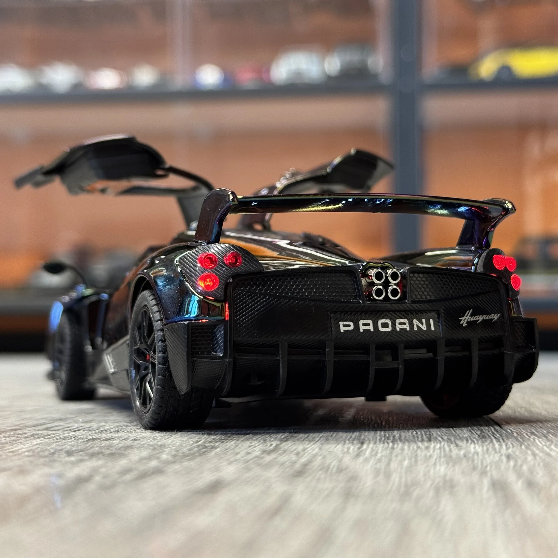 Gold Pagani Huayra Dinastia BC Diecast Model 2 Gold Pagani Huayra Dinastia BC Diecast Model - Image 2