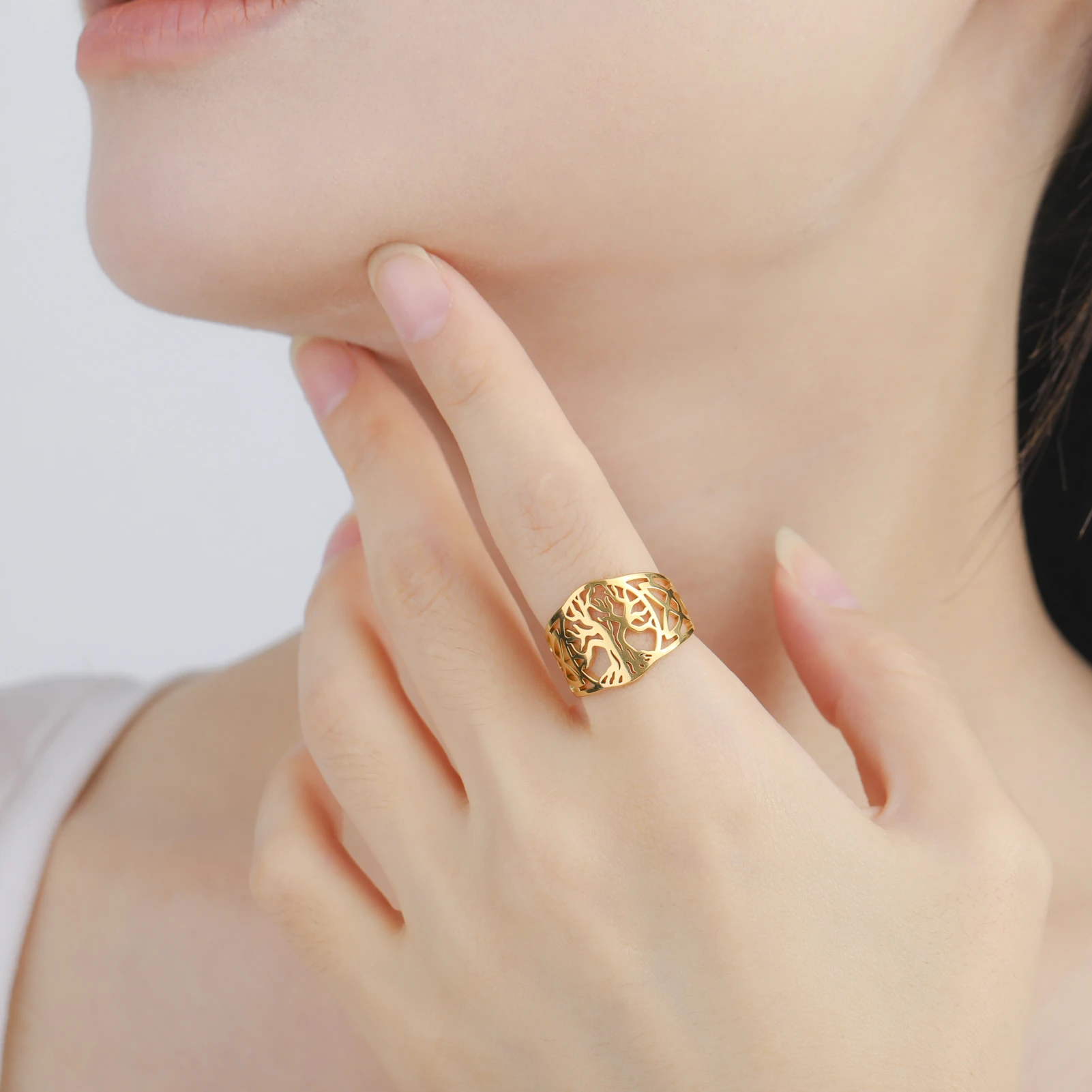 Vintage Tree of Life Silver and Gold Ring 4 Vintage Tree of Life Silver and Gold Ring - Image 4