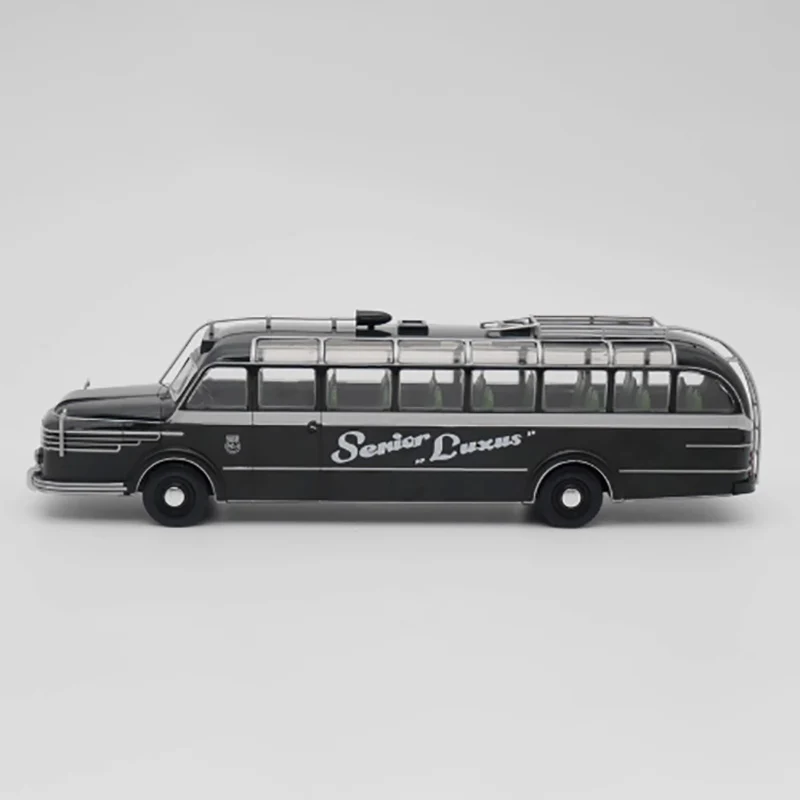 1951 Krupp Titan O80 Vintage Bus Model 1:43 Scale 3 1951 Krupp Titan O80 Vintage Bus Model 1:43 Scale - Image 3