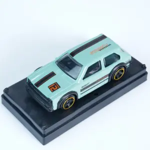 1:64 Mint Green Die-Cast Racing Car