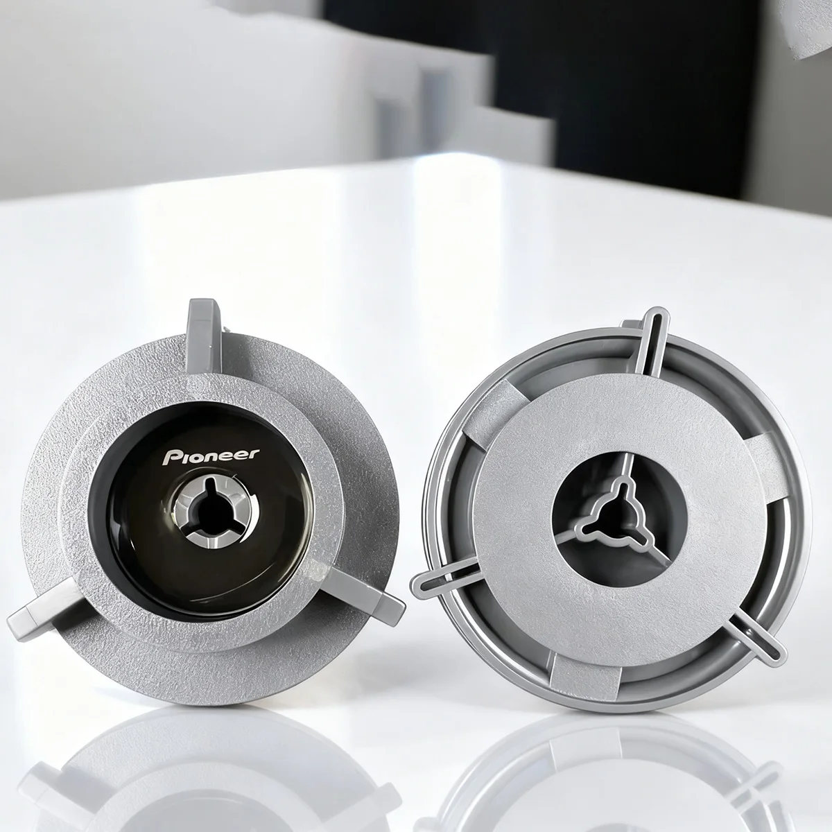 Plastic NAB Hub Adapters for 10-Inch Tape Reels 4 Plastic NAB Hub Adapters for 10-Inch Tape Reels - Image 4