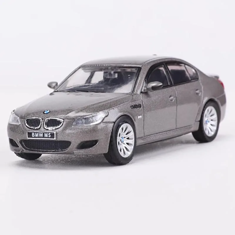 Miniature BMW M5 (E60) 1/64 Scale Model 8 Miniature BMW M5 (E60) 1/64 Scale Model - Image 8