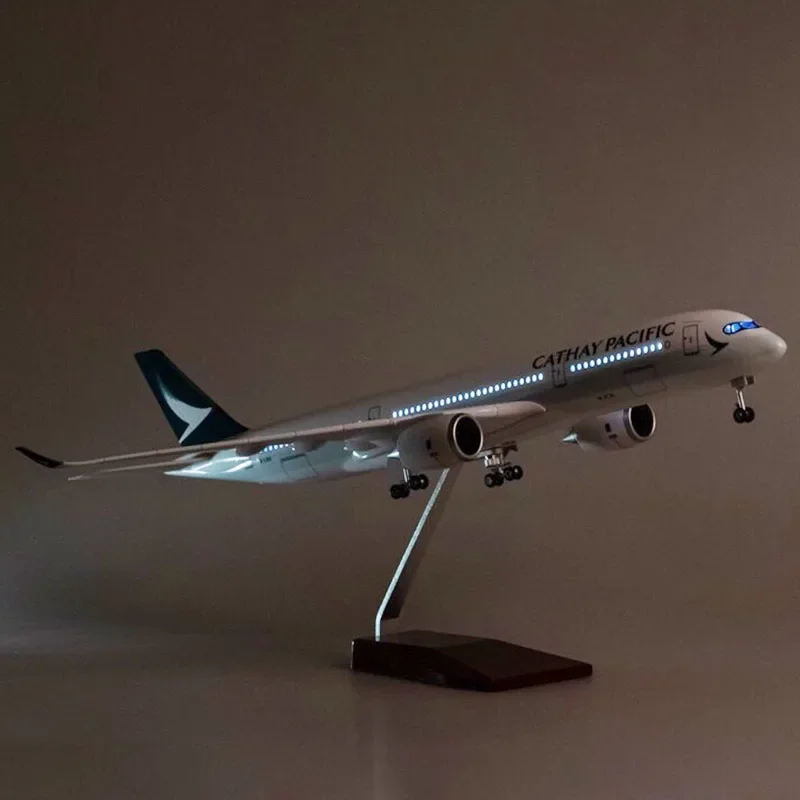 Cathay Pacific Airbus A350 Scale Model 47cm 6 Cathay Pacific Airbus A350 Scale Model 47cm - Image 6