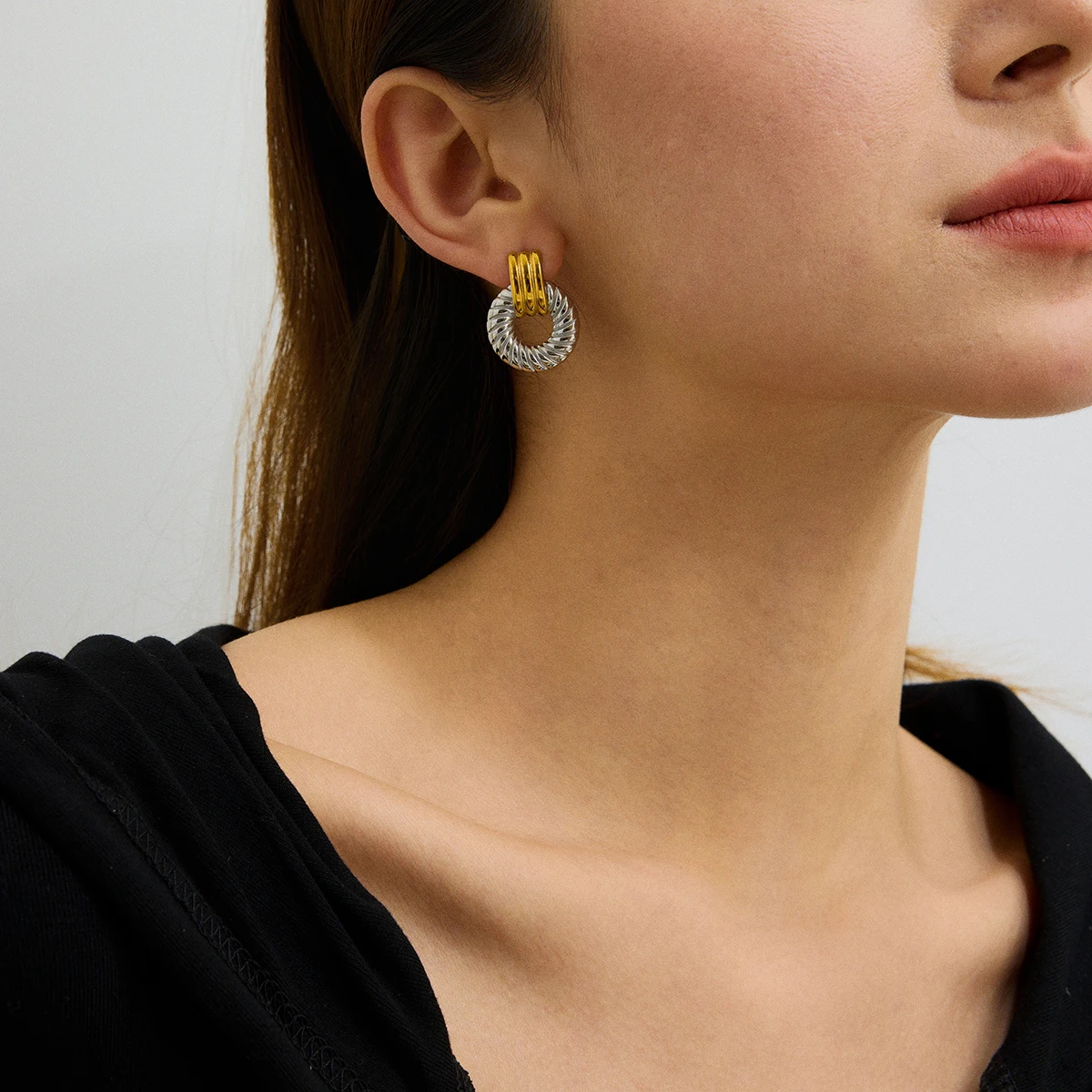 Stainless Steel Gold Geometric Earrings 3 Stainless Steel Gold Geometric Earrings - Image 3