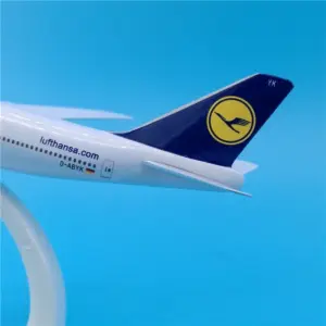 Se4af57b564814a96b073fb2d4d7cf913y