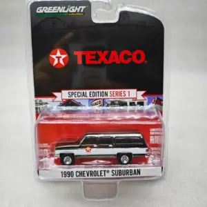 Silver Chevrolet Suburban Model 1:64 Diecast Replica 3 Se4c4d26459cb4a55ad562447de44b4acD