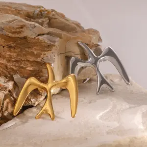 Se5068f10938a4cdb8f8e0adb5074b856x