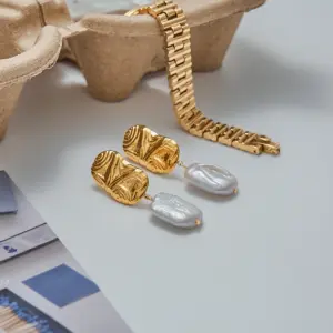 Se529ebad12434bbdbdf28cb188e71a55o