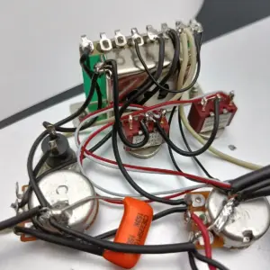 Black Loaded HSH Guitar Pickguard Set for Fender Strat 15 Se530e6fa86324ed58961d5ed1b61e6c2x