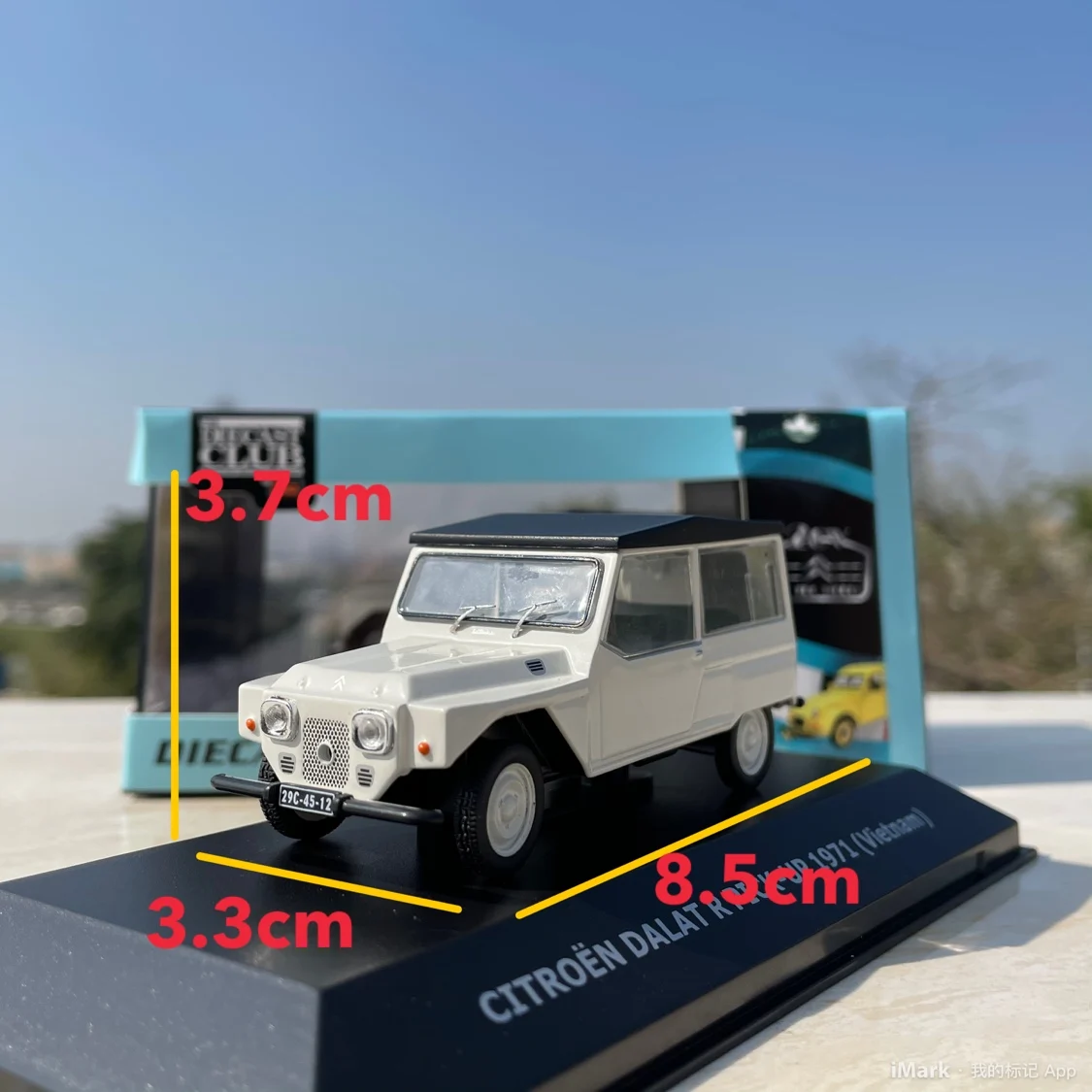 Vintage 1971 Citroën Dalat R Pickup Model 6 Vintage 1971 Citroën Dalat R Pickup Model - Image 6