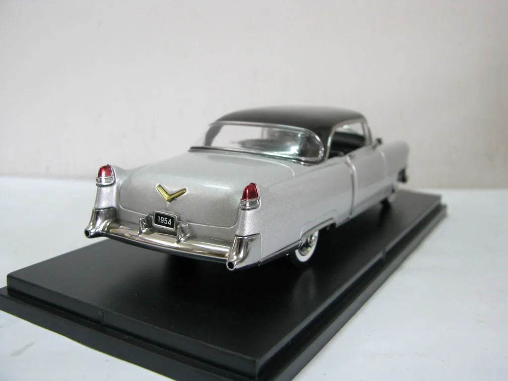 1954 Silver Coupe Diecast Model in 1:43 Scale 3 1954 Silver Coupe Diecast Model in 1:43 Scale - Image 3