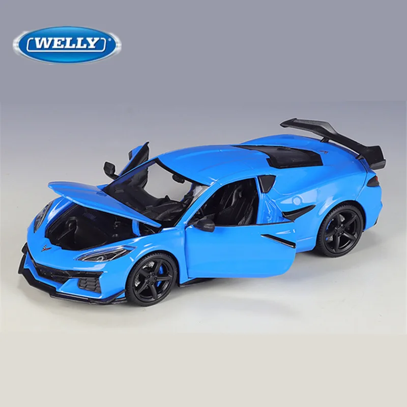 Diecast Chevrolet Corvette Z06 2023 Model 2 Diecast Chevrolet Corvette Z06 2023 Model - Image 2