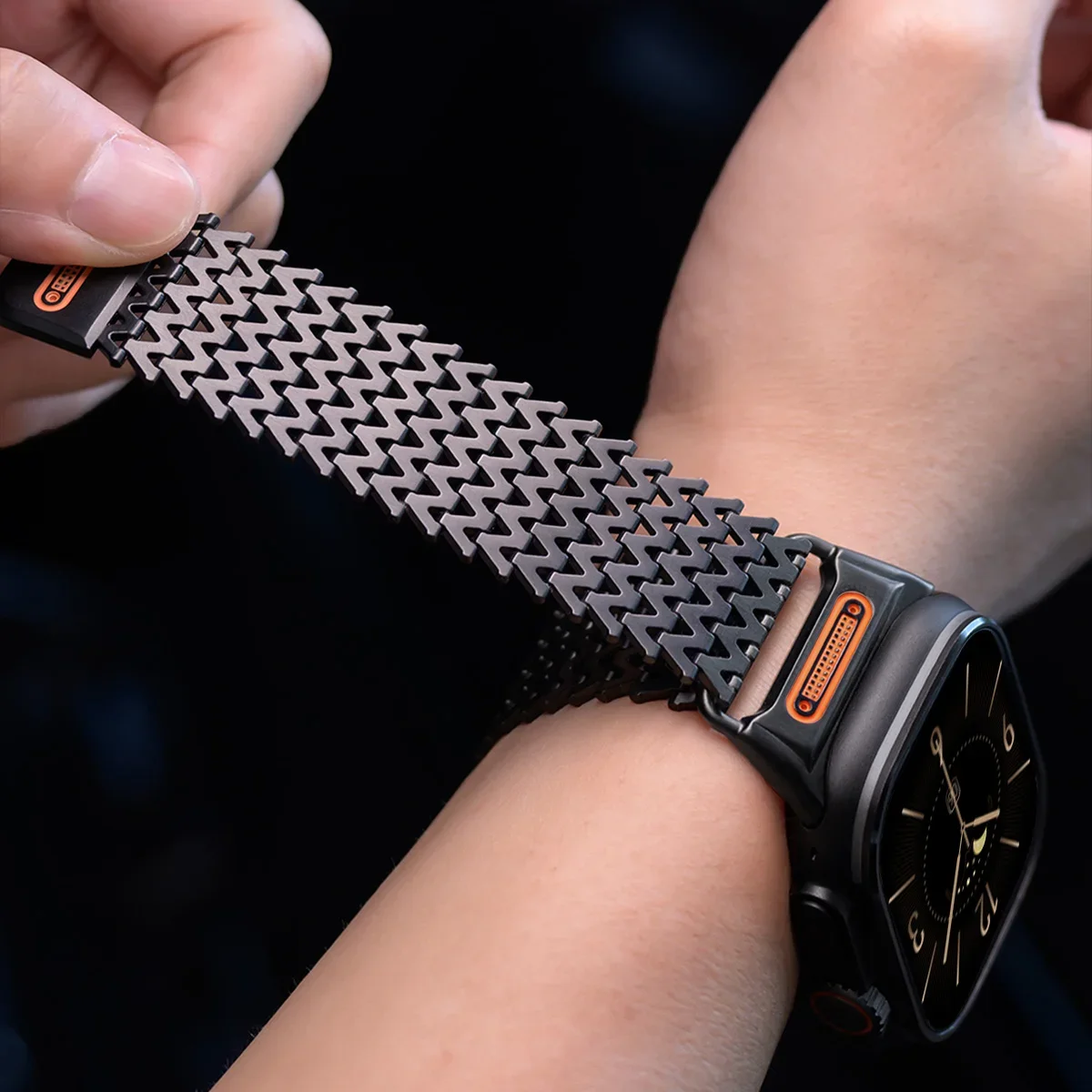 Stainless Steel Apple Watch Strap for Series 3-8 5 Stainless Steel Apple Watch Strap for Series 3-8 - Image 5